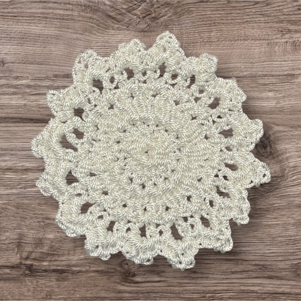 Set of 4 Chic Cream Crochet Coaster